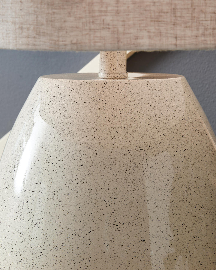 Linas Table Lamp - Beige (3)