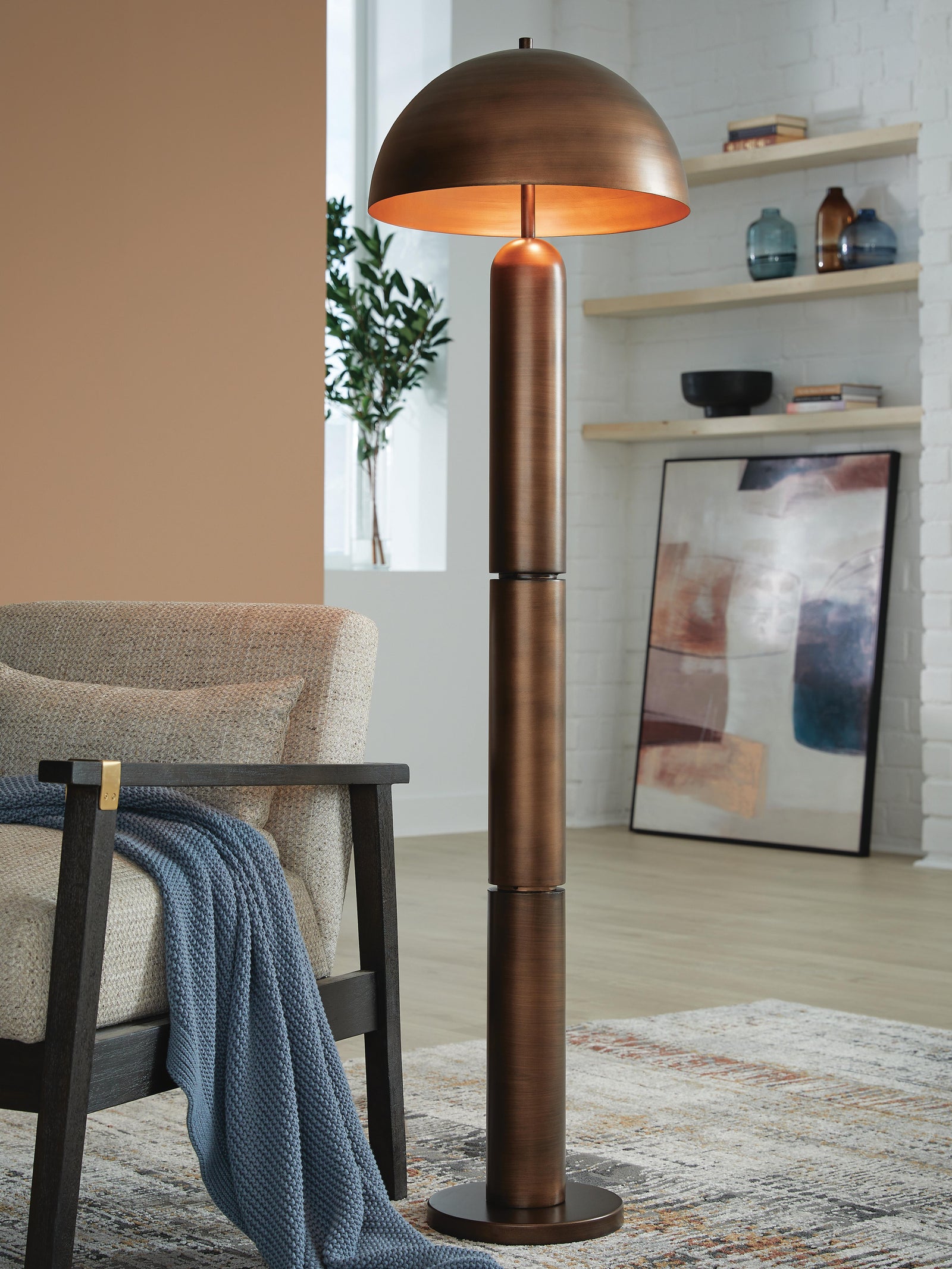 Wendfield Floor Lamp - Dark Brown (2)