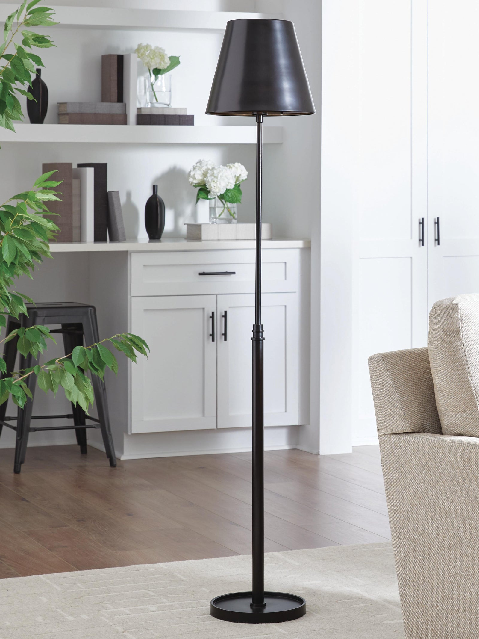 Wimner Floor Lamp - Black (2)