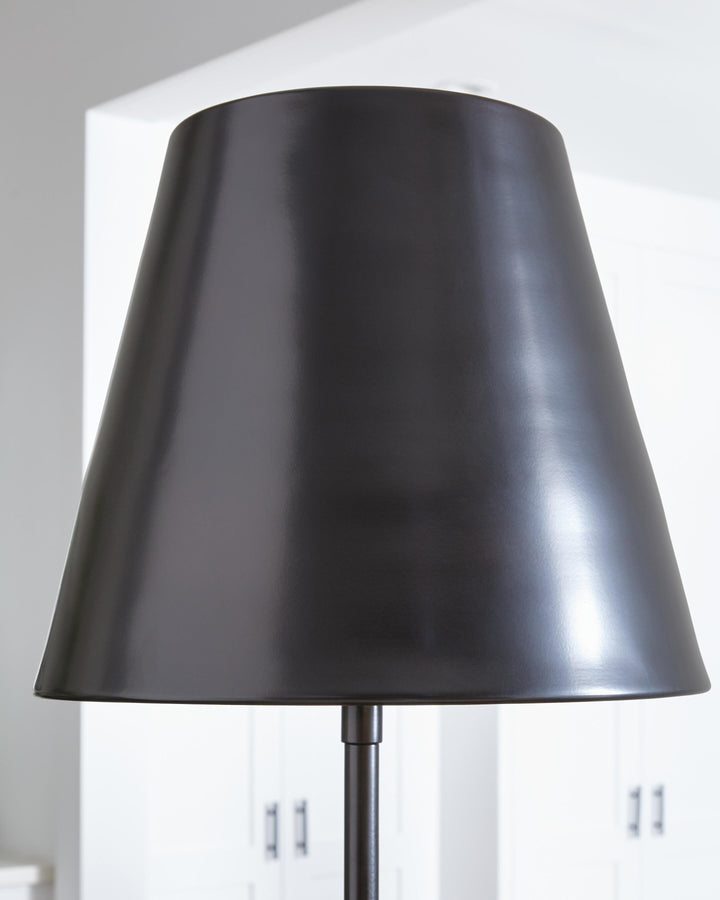 Wimner Floor Lamp - Black (3)