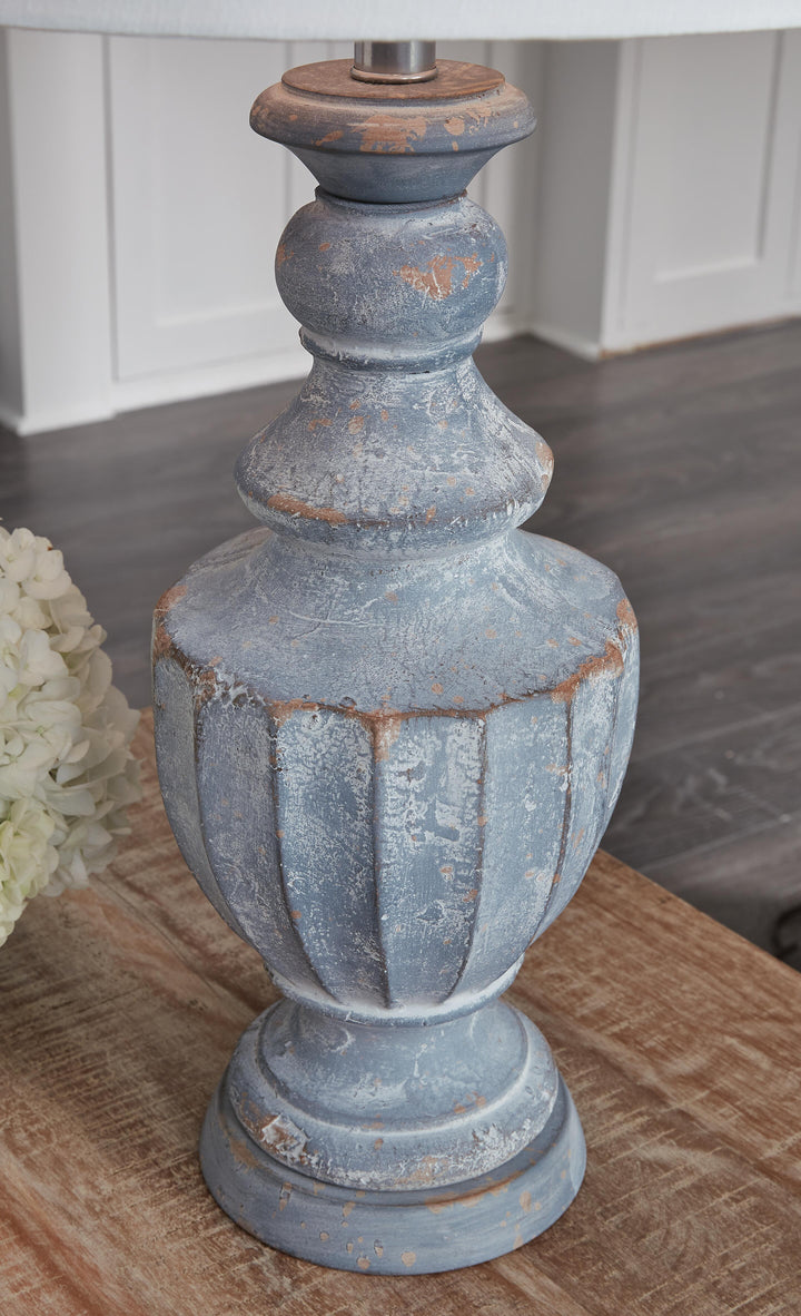 Cylerick Table Lamp - Blue (4)