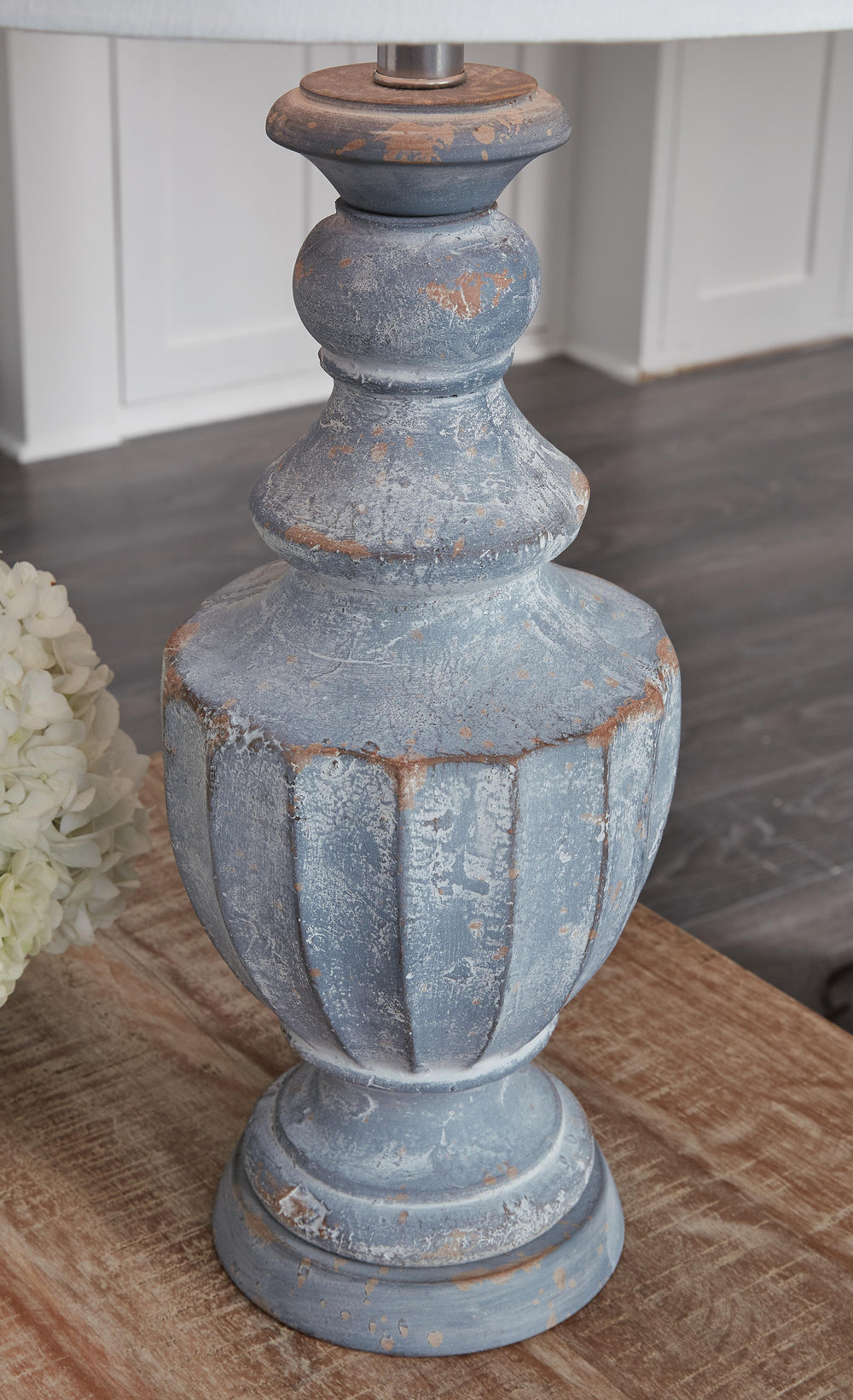 Cylerick Table Lamp - Blue (4)