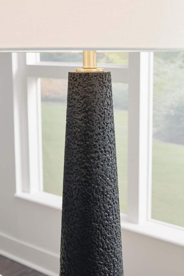 Hallburg Floor Lamp - Black (4)