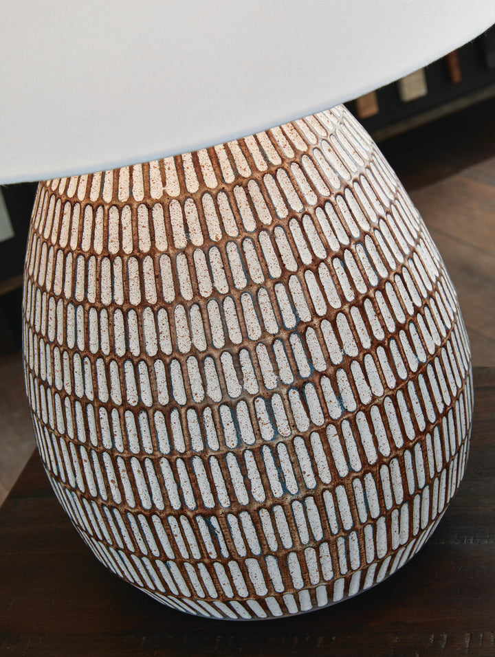 Darrich Table Lamp - Beige (4)