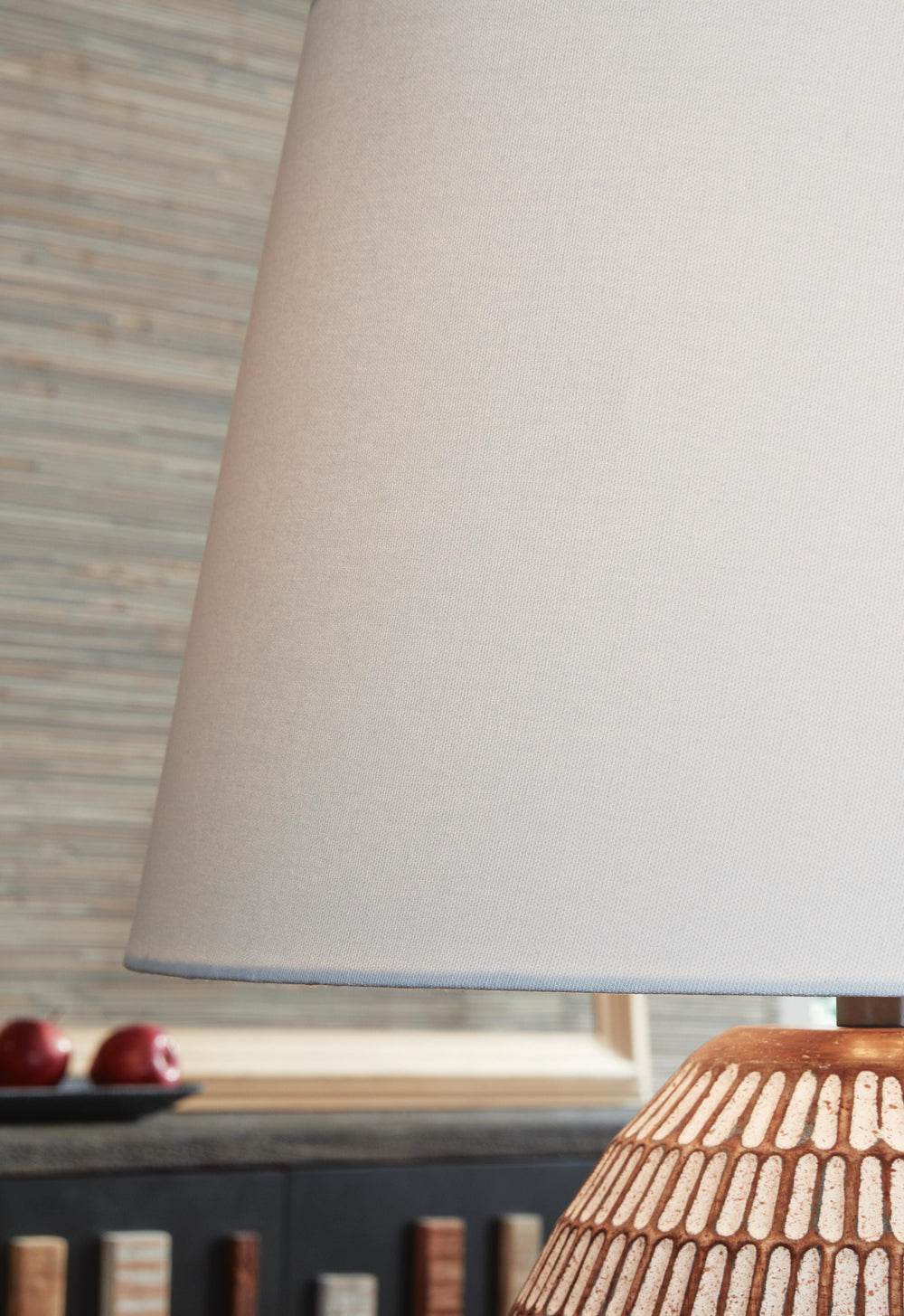 Darrich Table Lamp - Beige (3)