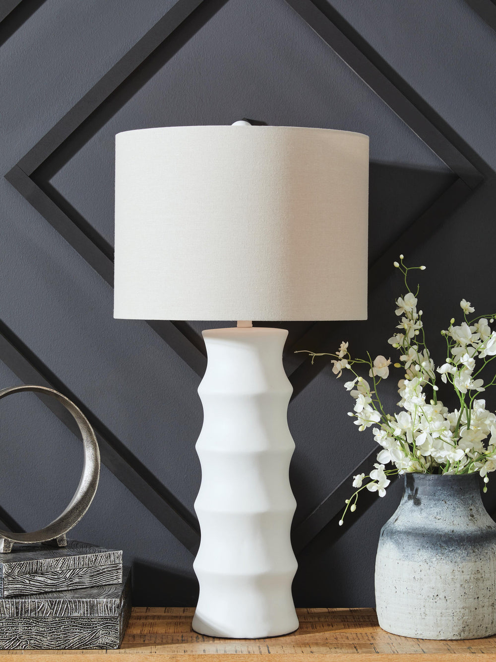 Veraleigh Table Lamp - White (2)