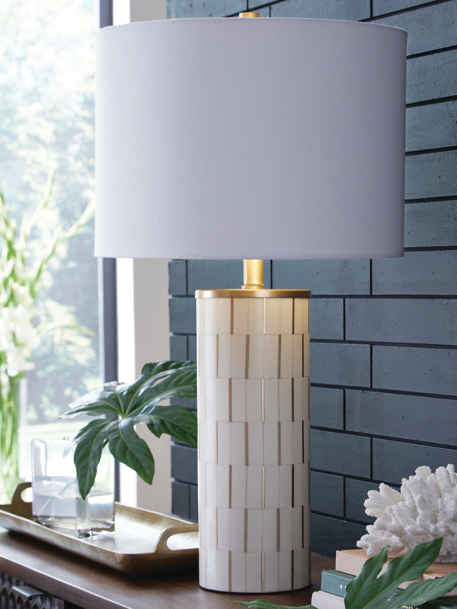 Faridworth Table Lamp - White (2)
