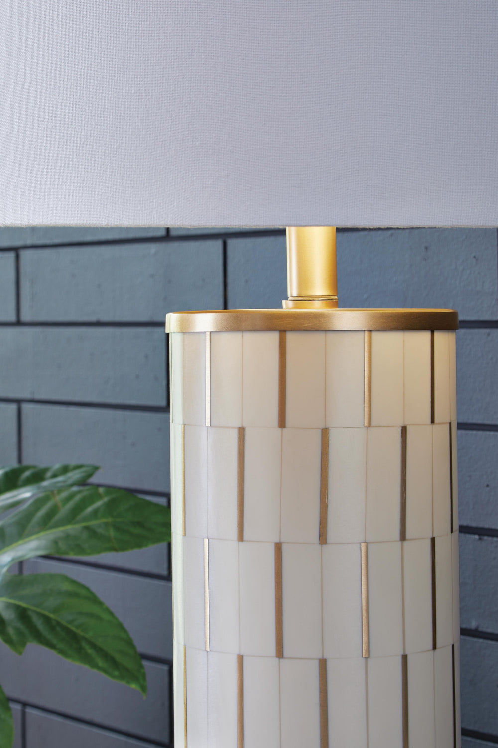 Faridworth Table Lamp - White (3)