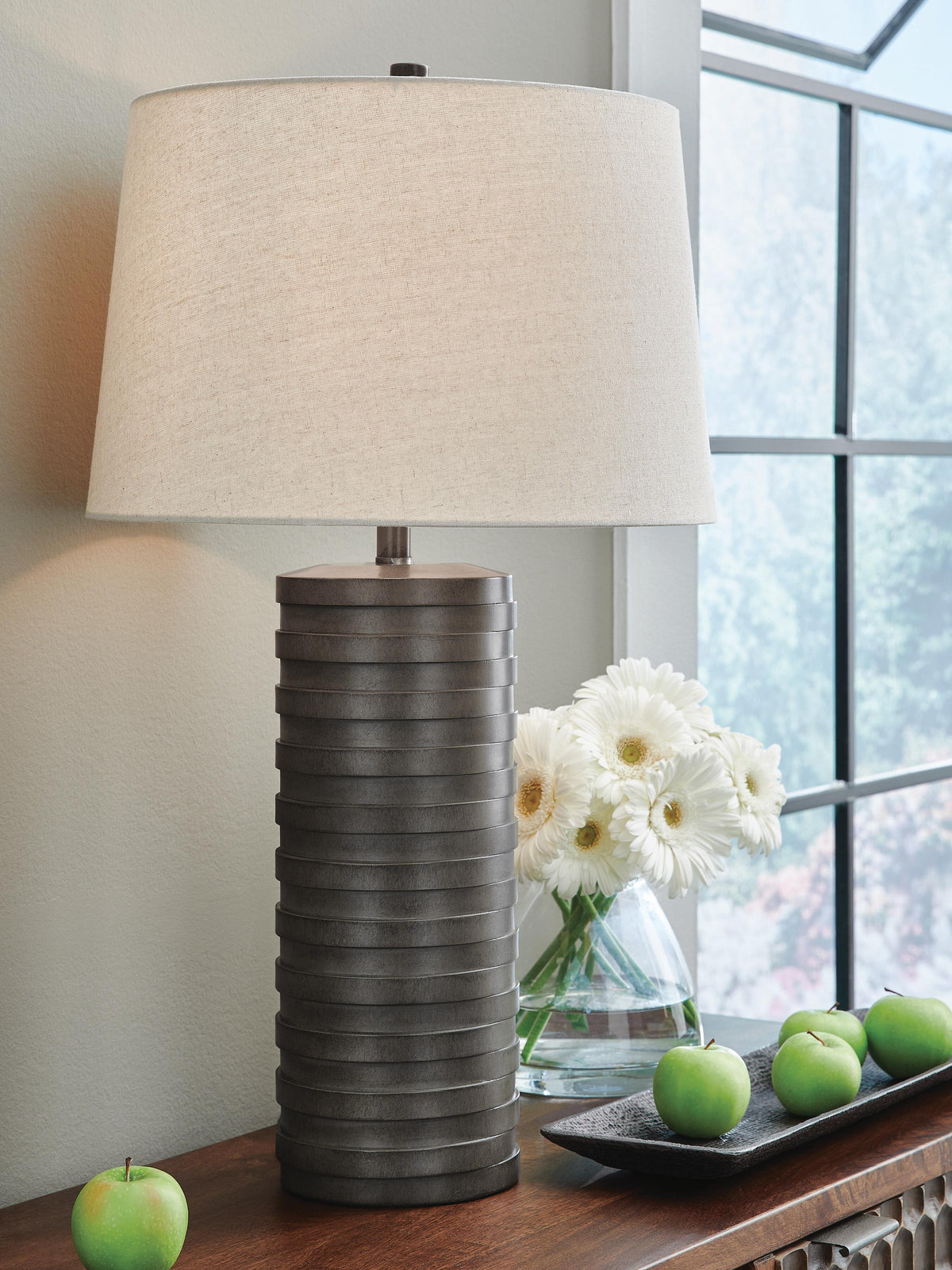 Neilett Table Lamp (Set of 2) - Antique Brown (2)