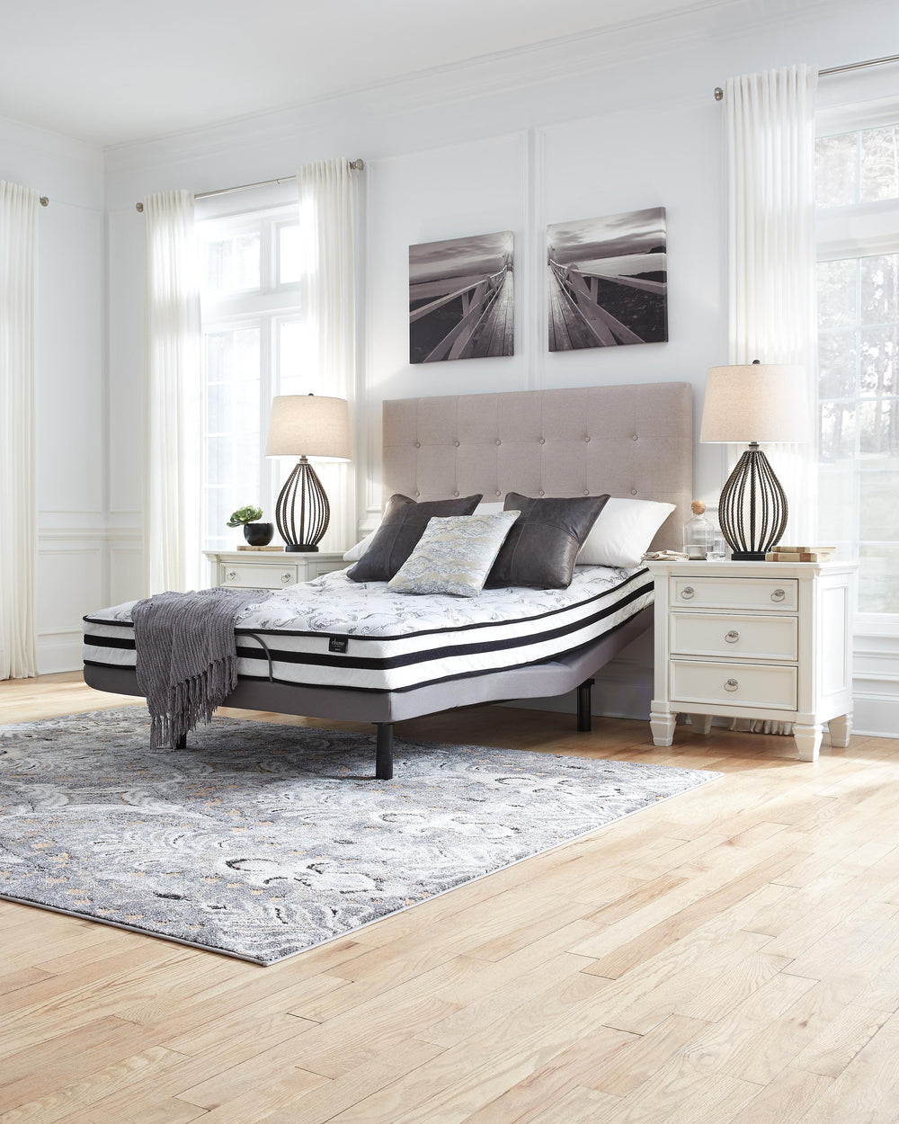 8 Inch Chime Innerspring Full Mattress in a Box - White (7)