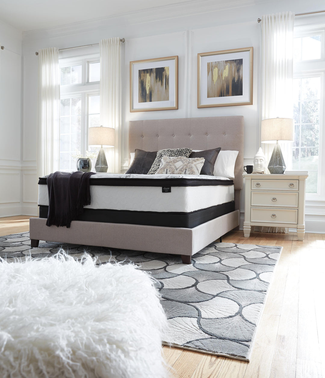 Chime 12 Inch Hybrid Queen Mattress in a Box - White (13)