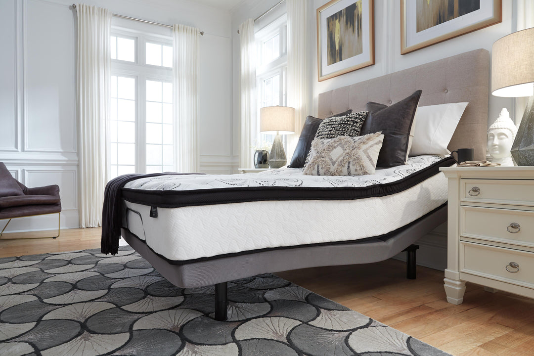 Chime 12 Inch Hybrid Queen Mattress in a Box - White (12)