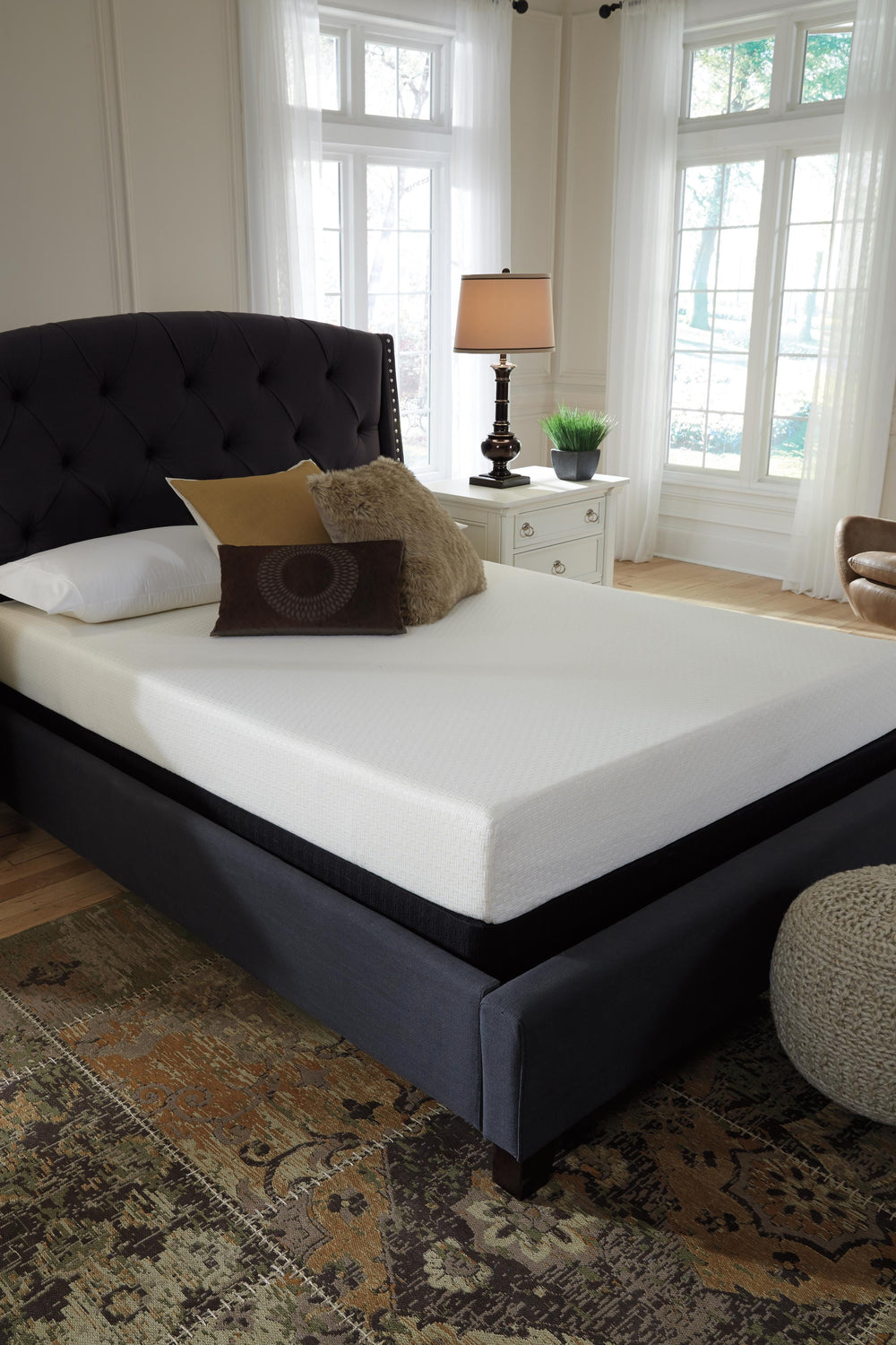 Chime 8 Inch Memory Foam King Mattress in a Box - White (12)