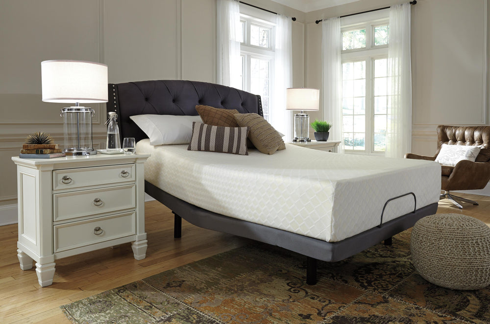 Chime 12 Inch Memory Foam California King Mattress in a Box - White (15)