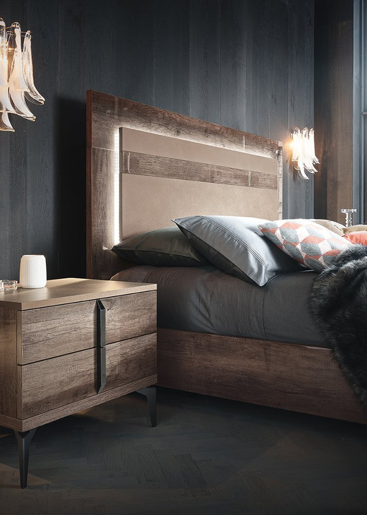ALF Italia Matera platform bed view 2
