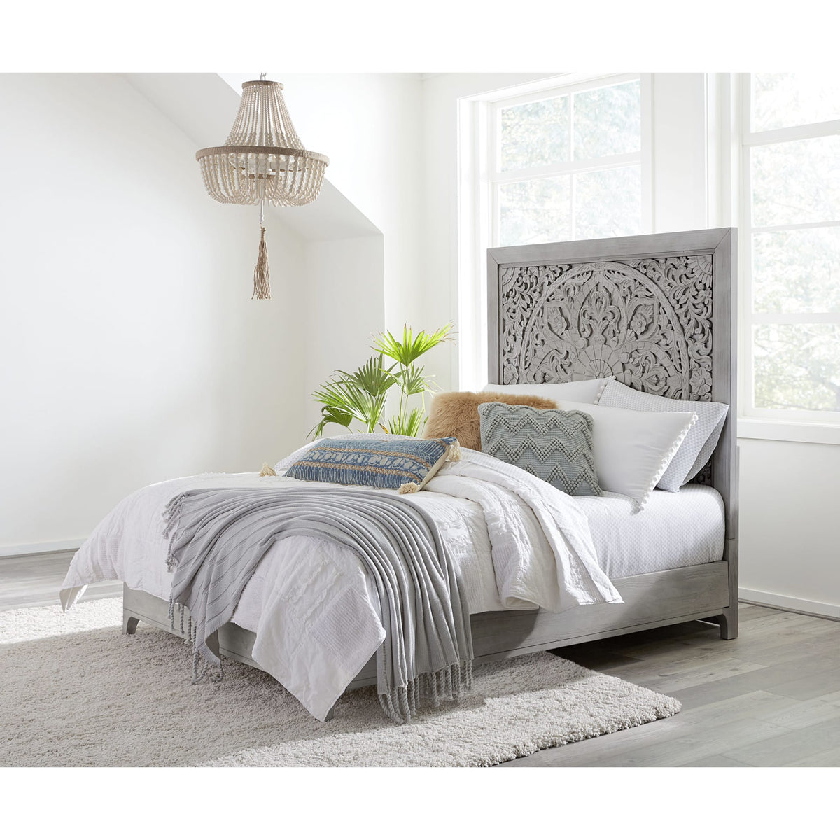 Boho Full Chic Carved Platform Bed in Washed White