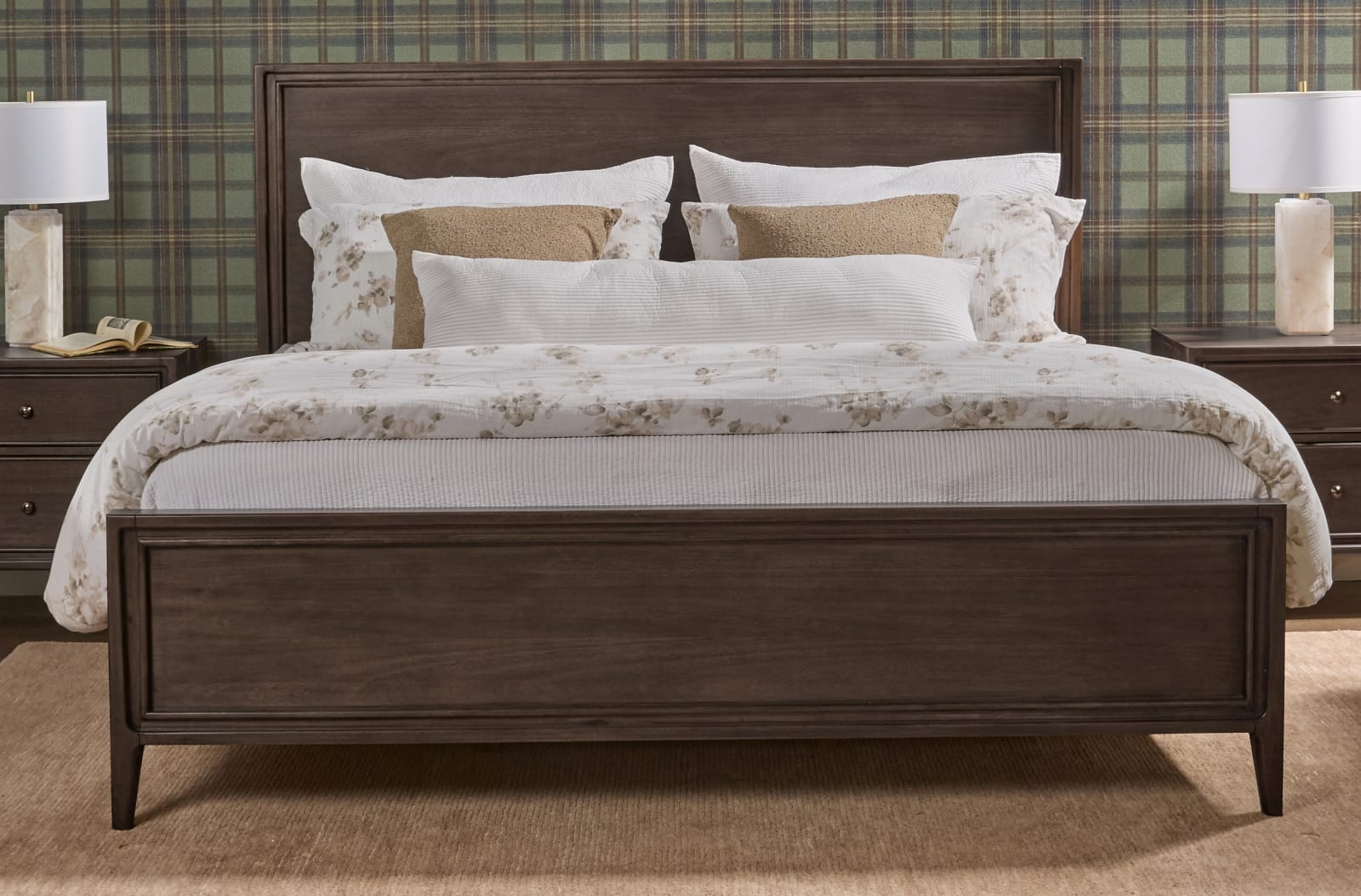 Carlisle Pnl QN Bed - Pcn Pie