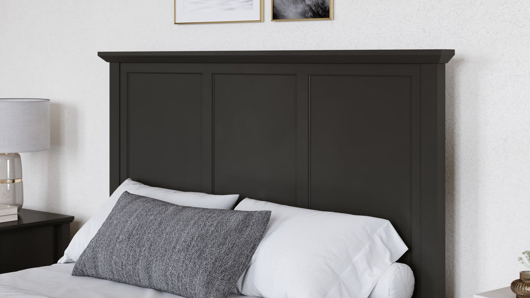 Grace Queen-size Three Panel Bed in Raven Black – view 11