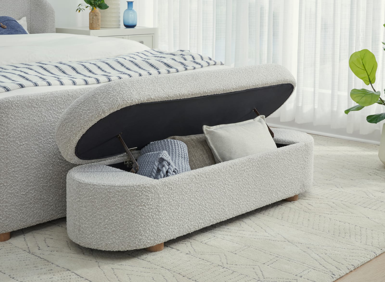 Kiki Upholstered Hinged Storage Bench in Cotton Ball Boucle – view 2
