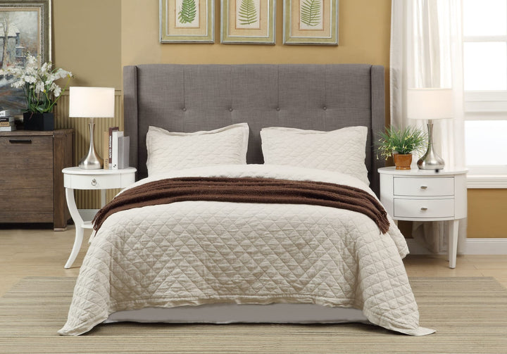 Madeleine Full-size Wingback Platform Bed – view 2