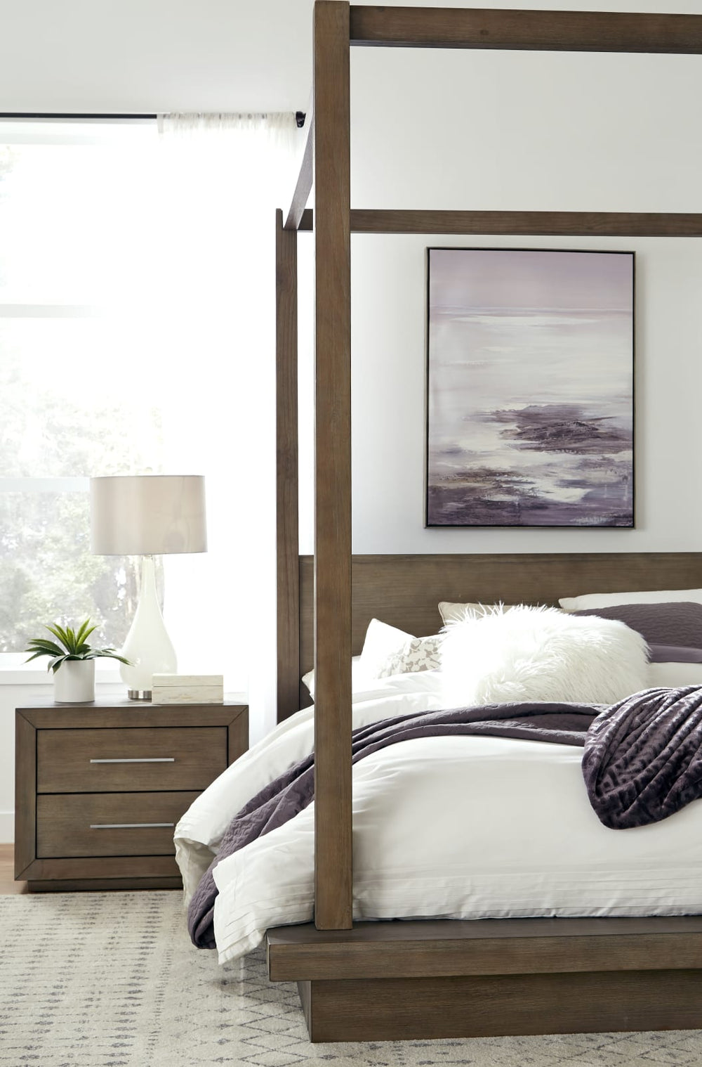 Melbourne California-King Canopy Bed in Dark Pine – view 3