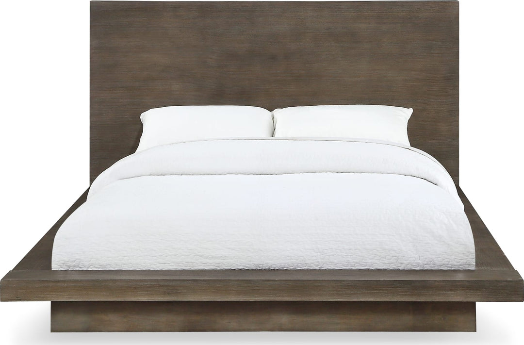 Melbourne Queen-Size Panel Bed in Dark Pine – view 4