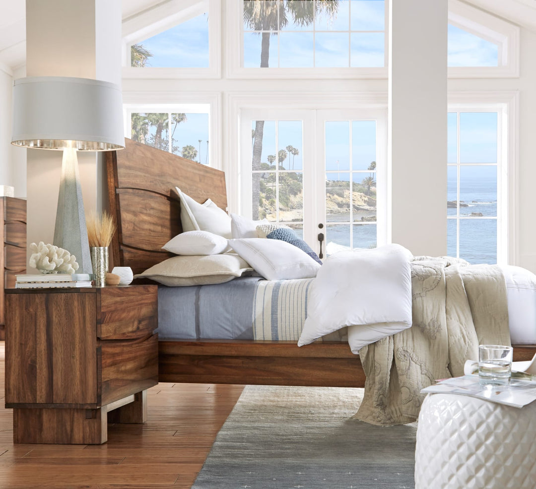 Ocean King-size Solid Wood Platform Bed in Natural Sengon – view 4