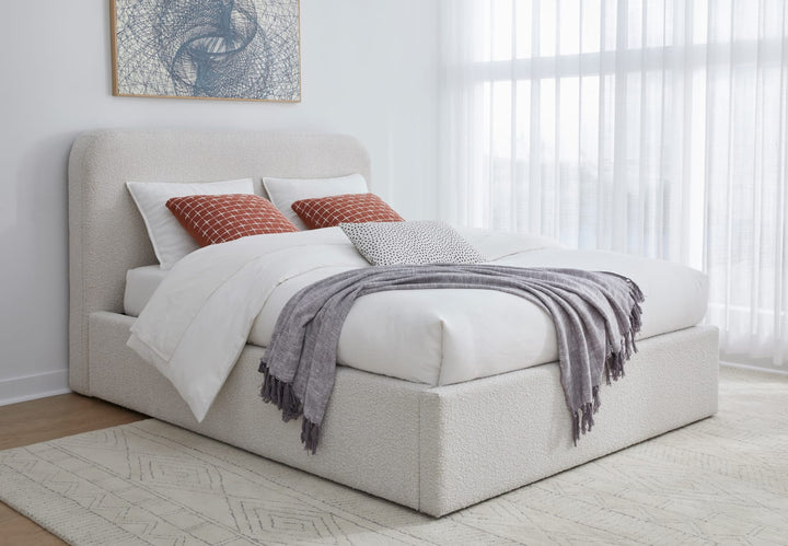 Off-White Queen-size Upholstered Platform Bed in Ricotta Boucle (2026) – view 3