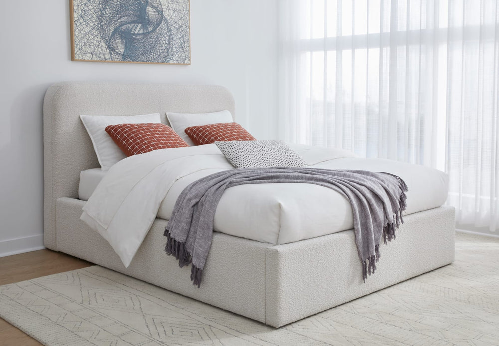 Off-White King-size Upholstered Platform Bed in Ricotta Boucle (2026) – view 3