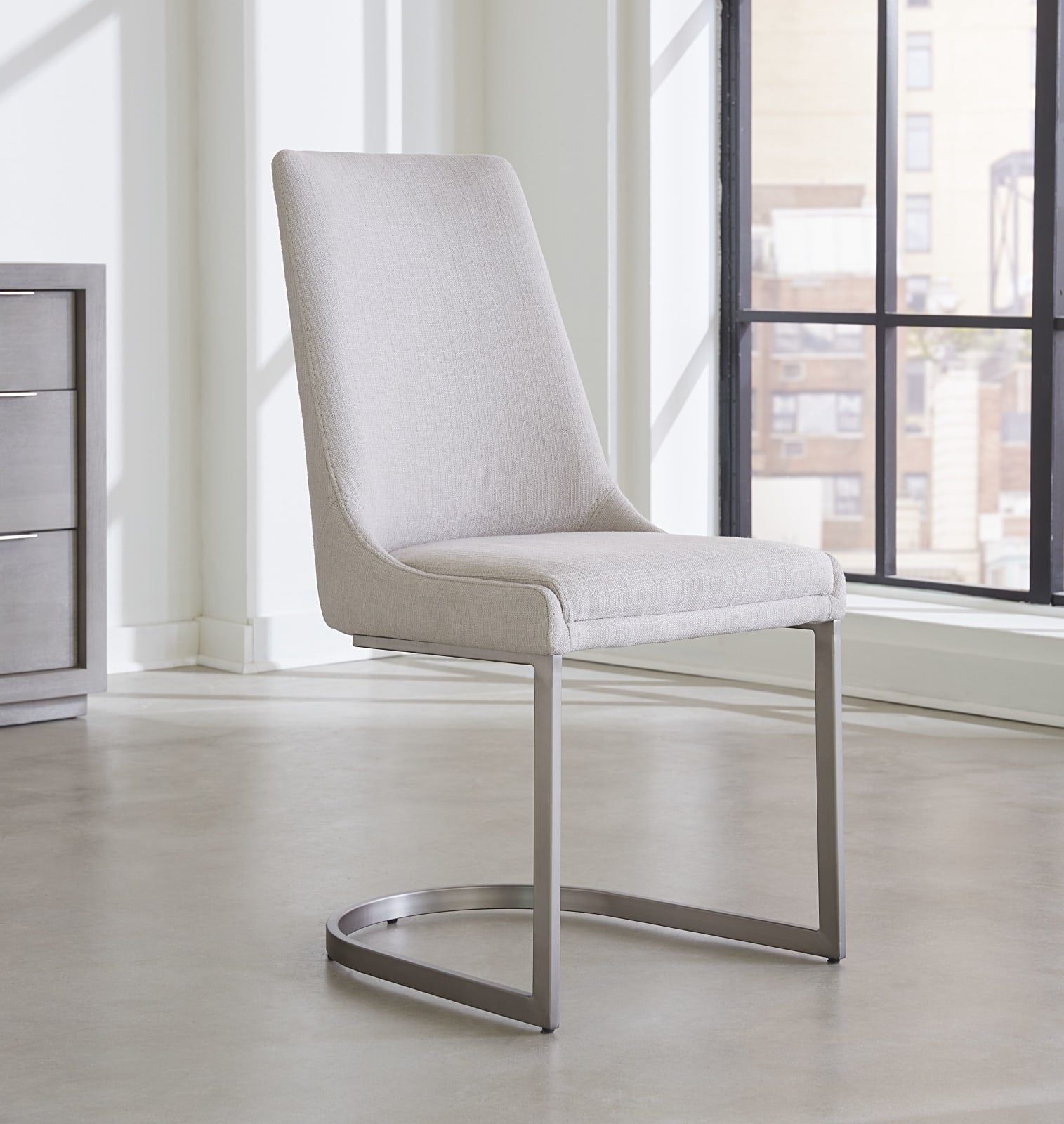 Oxford Chair in Mineral