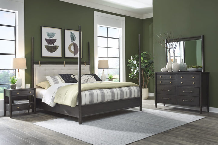 Rockport Upholstered King-size Poster Bed in Yin and Turtle Dove Linen – view 6