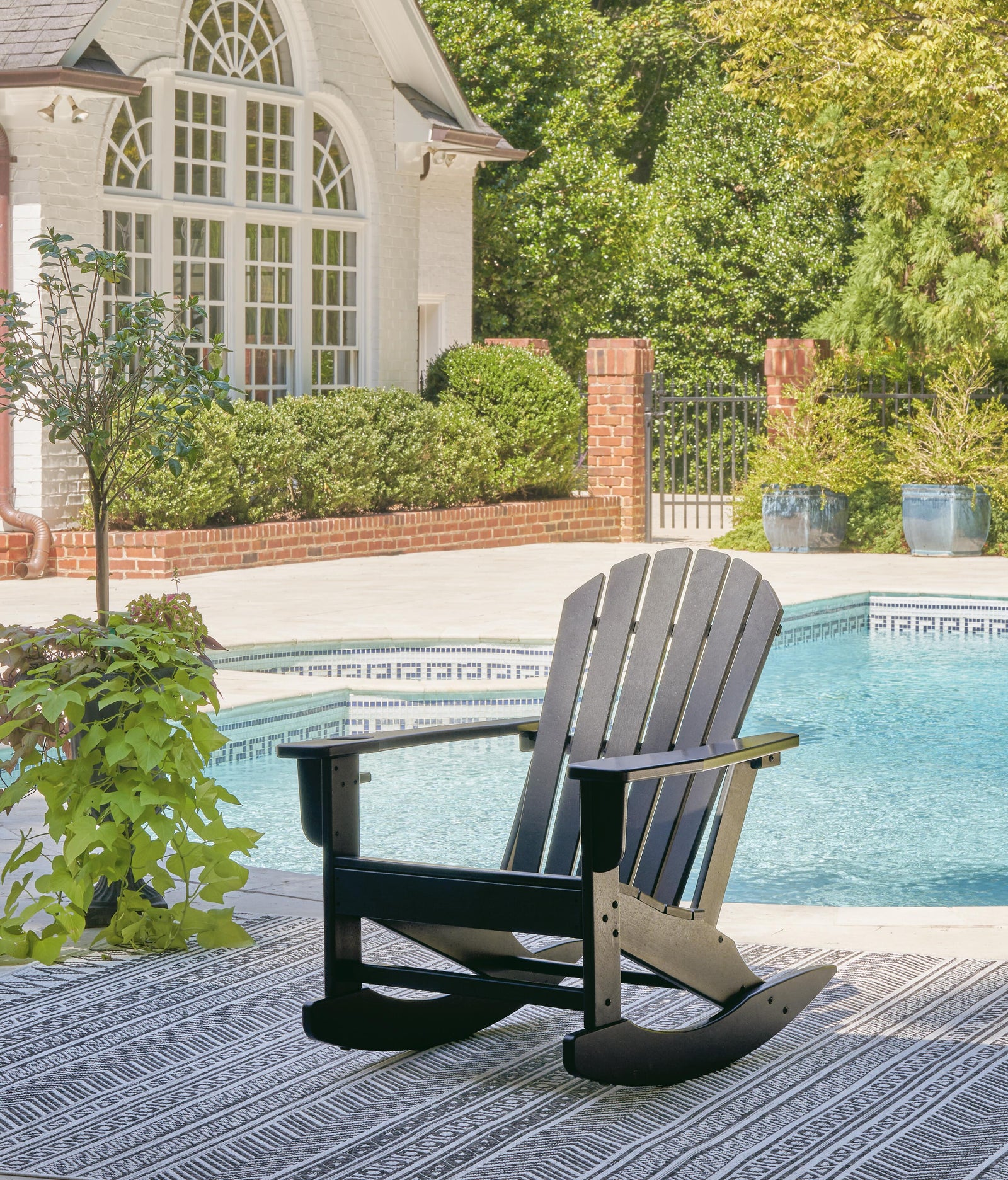 Sundown Treasure Outdoor Rocking Chair - Black (2)