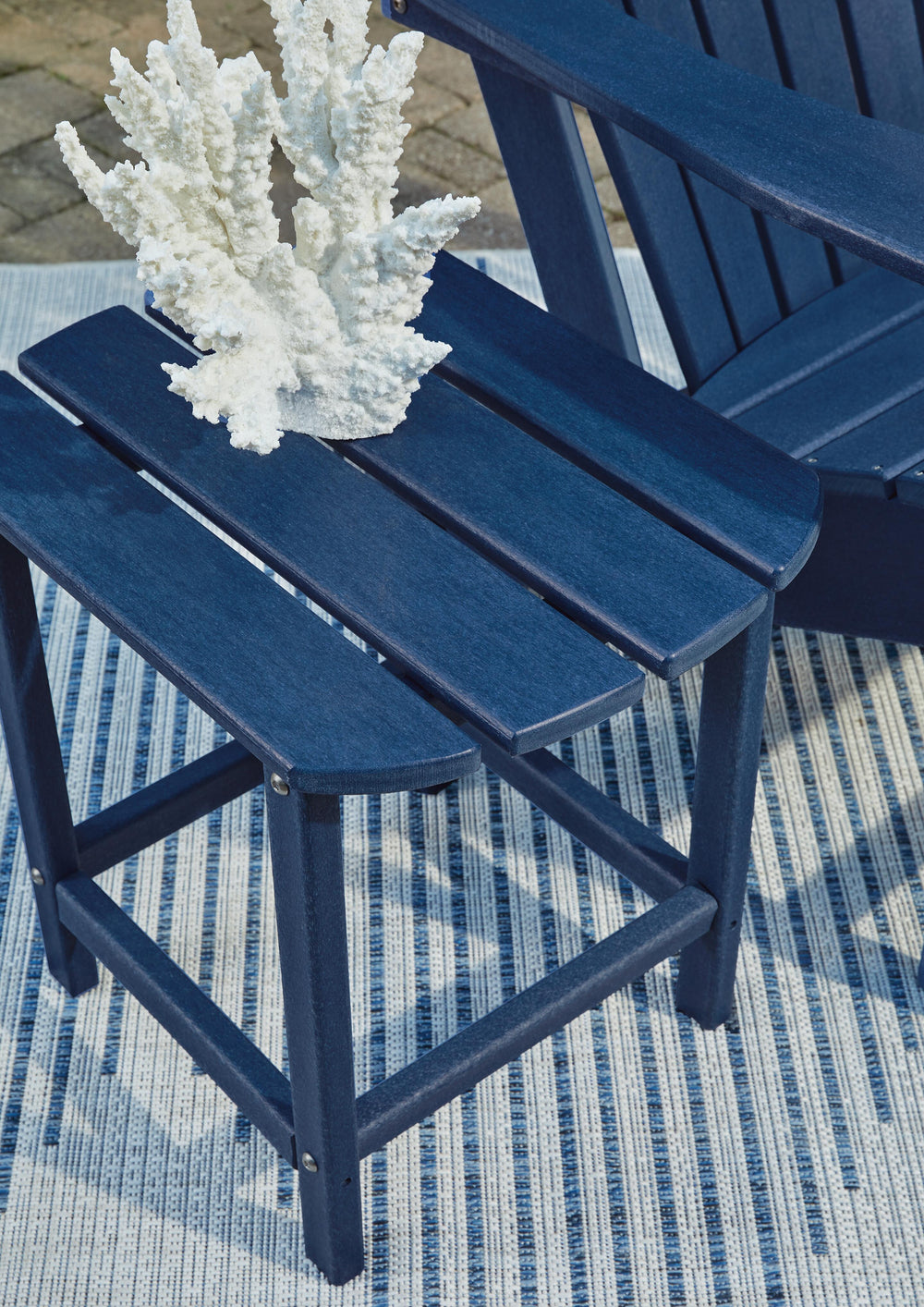 Sundown Treasure End Table - Blue (5)