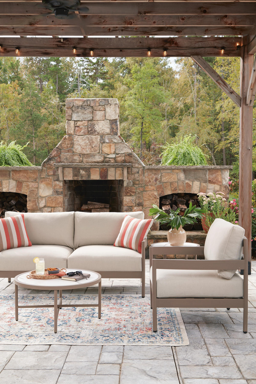 Bluff Trail Outdoor Love/Chairs/Tables Set (Set of 5) - Beige (7)