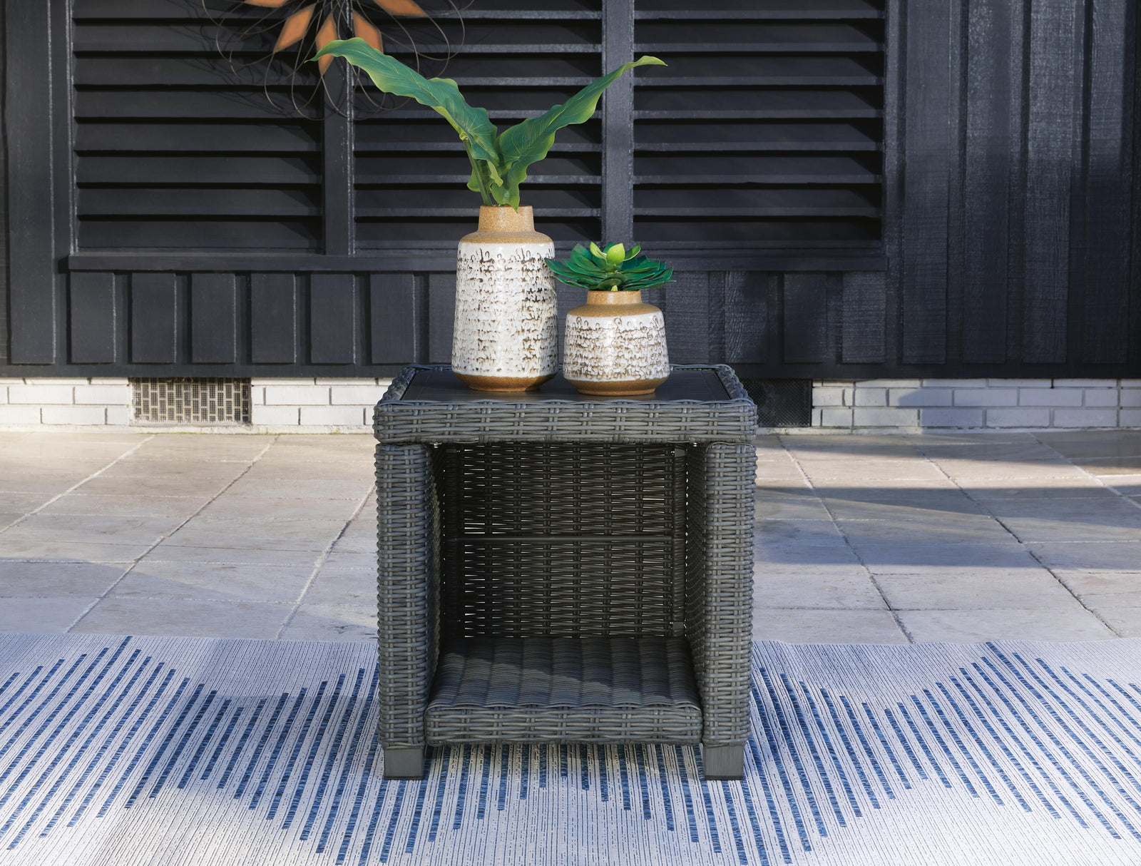 Elite Park Outdoor End Table - Gray (2)