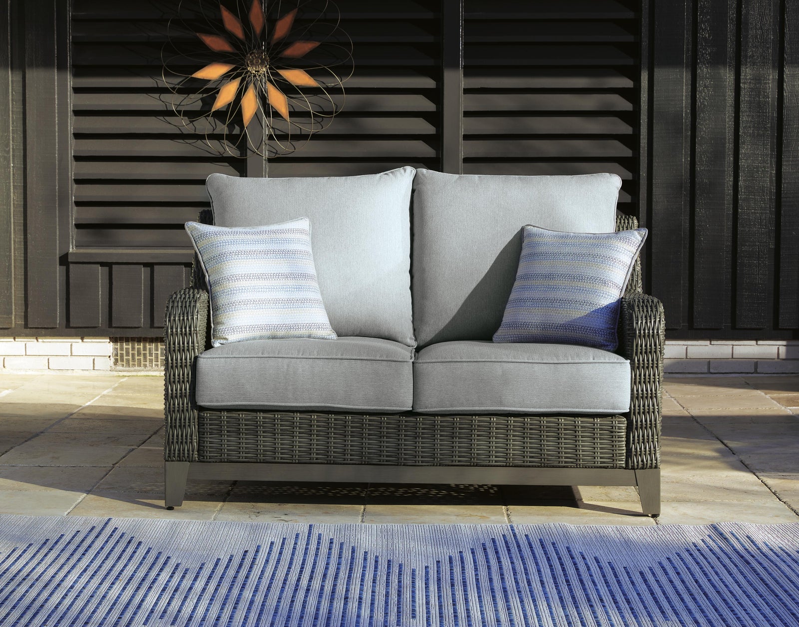 Elite Park Outdoor Loveseat with Cushion - Gray (2)