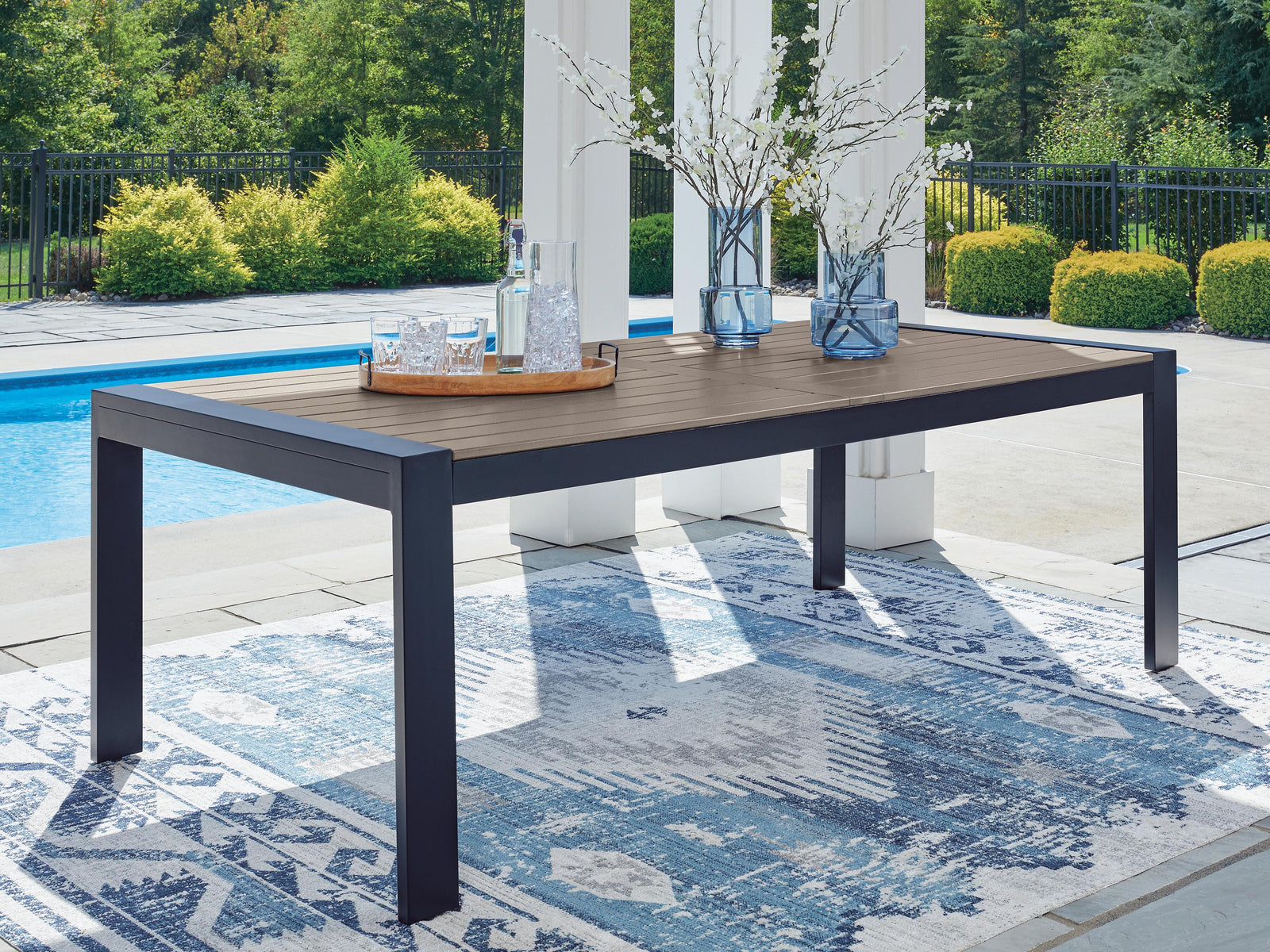 East Beach Outdoor Dining Table - Blue (2)
