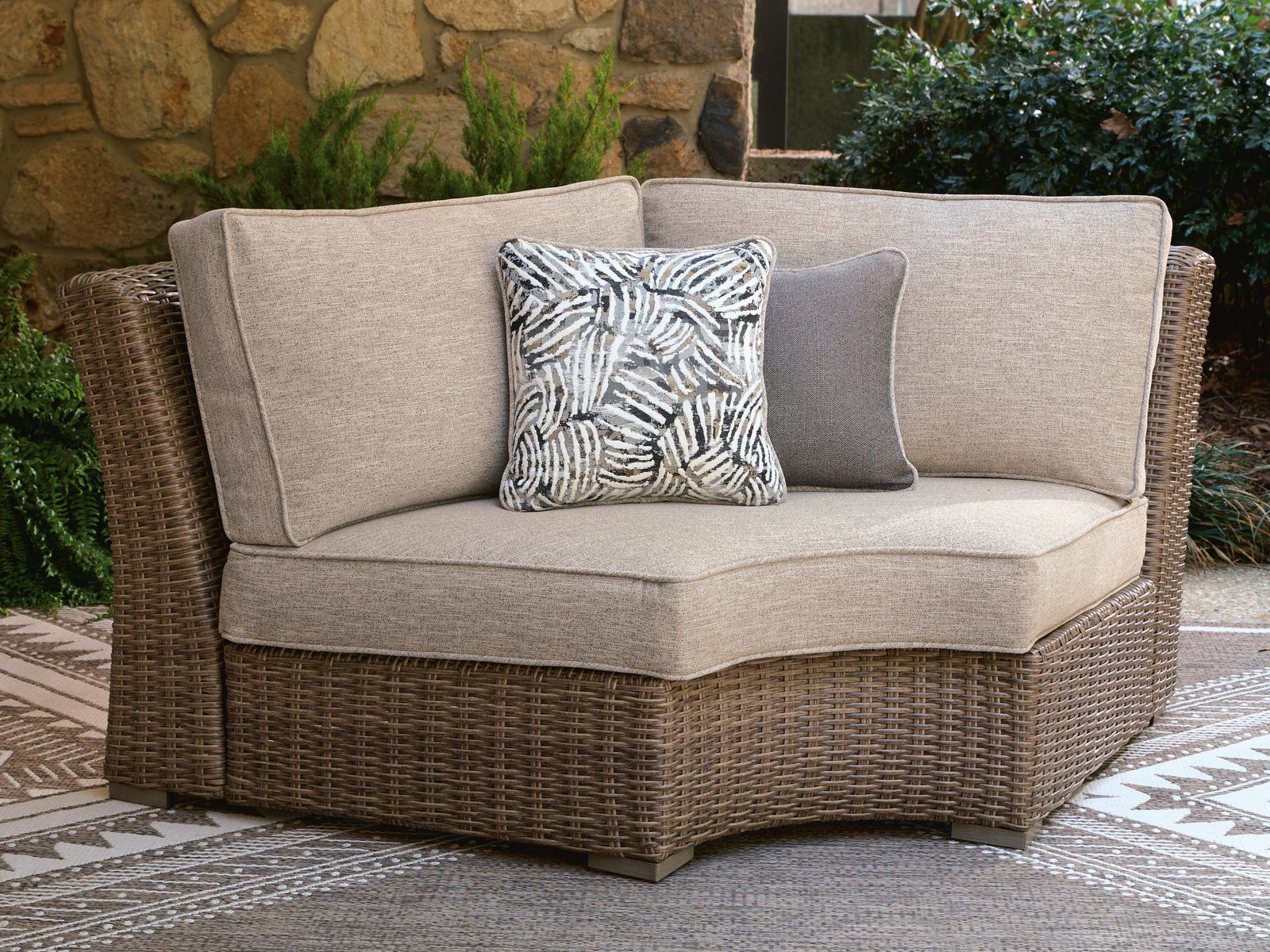 Laguna Heights Outdoor Curved Corner Chair with Cushion - Beige (2)