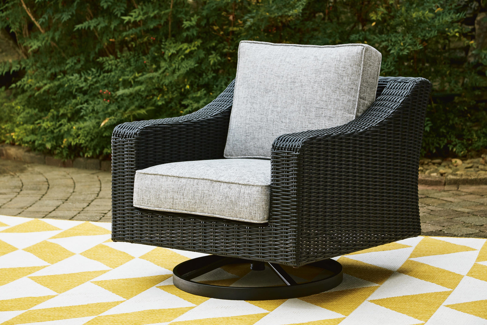 Beachcroft Outdoor Swivel Lounge with Cushion - Black (2)