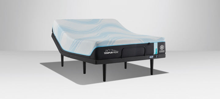 TEMPUR-Breeze° Medium Hybrid Queen Mattress