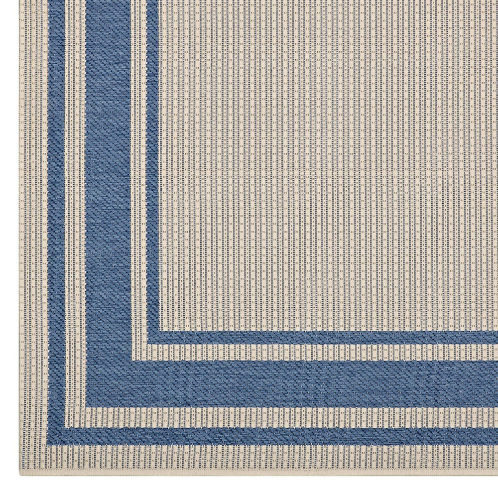 Rim Solid Border Area Rug in Blue and Beige, 5x8