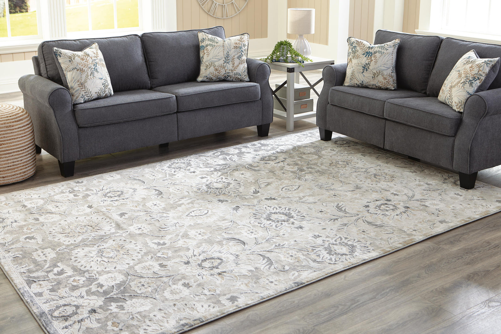 Kilkenny 7'10" x 10'2" Rug - Gray (2)