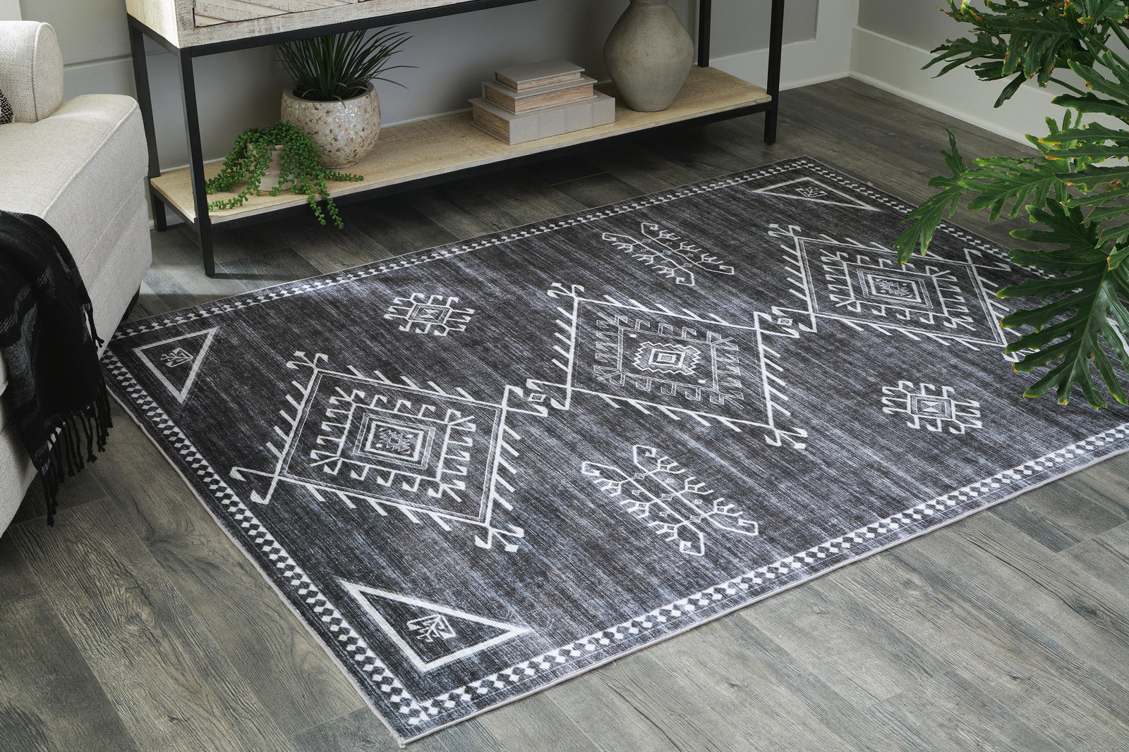 Arloman 5' x 7' Washable Rug - Black (2)