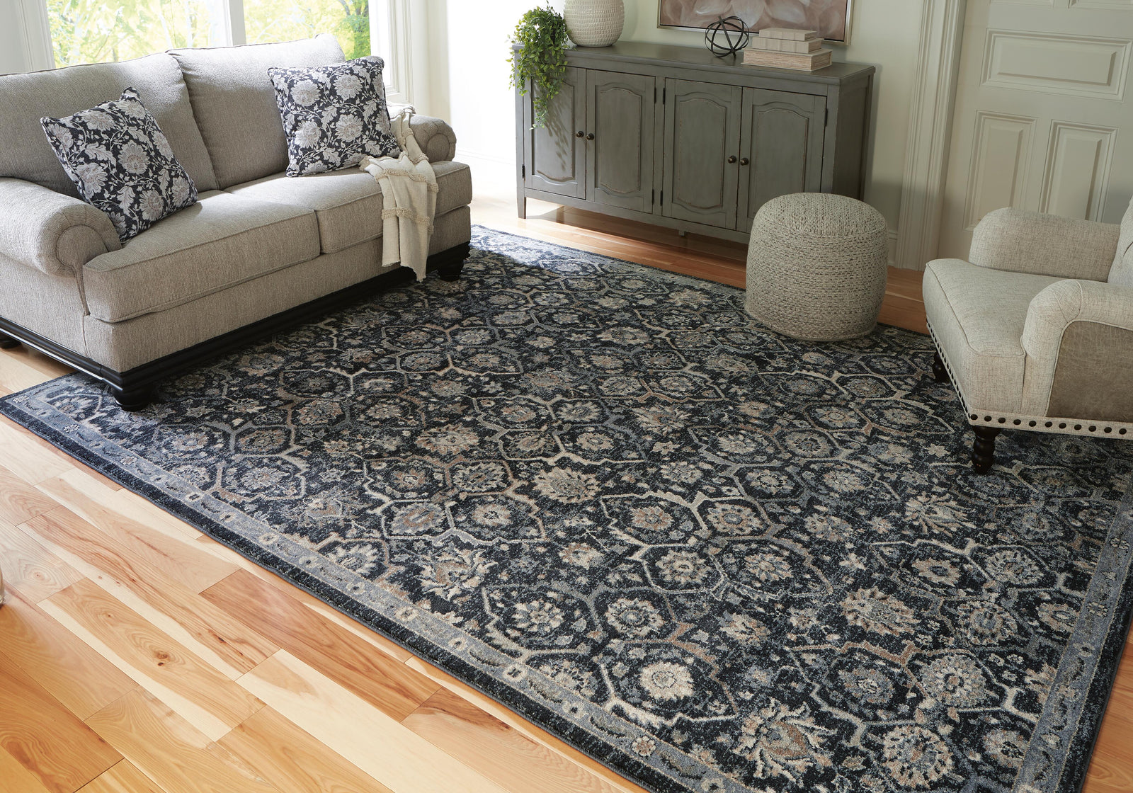 Hilcott 7'10" x 10'6" Rug - Dark Brown (2)