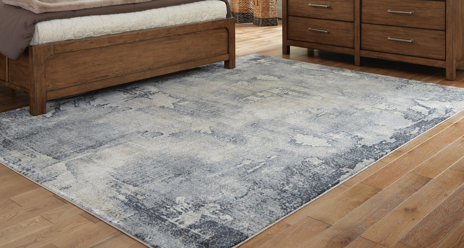 Langrich 5'3" x 7'3" Rug - Dark Gray (2)