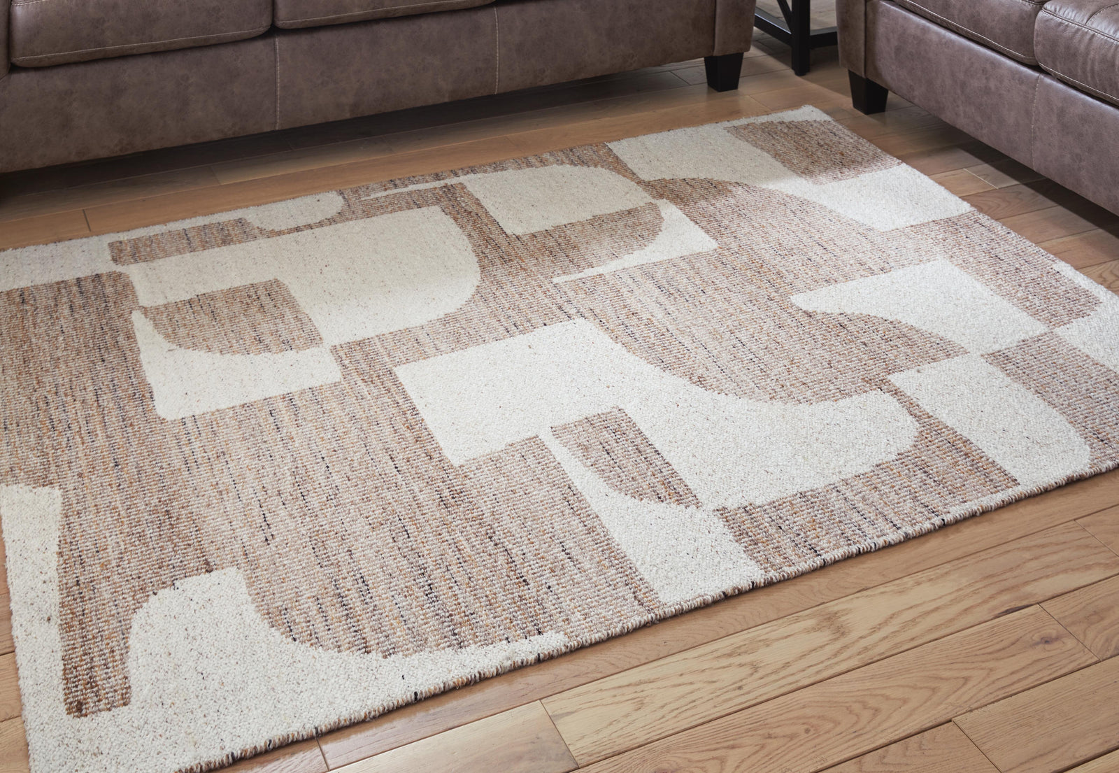 Brynnfield 8' x 10' Rug - Beige (2)
