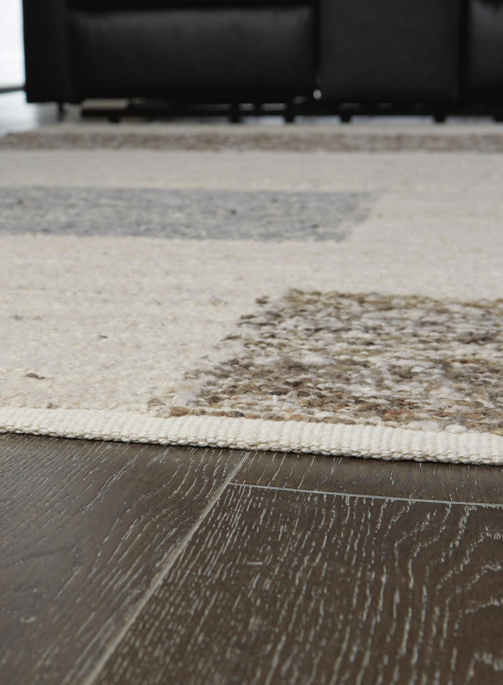 Barus 8' x 10' Rug - Beige (3)