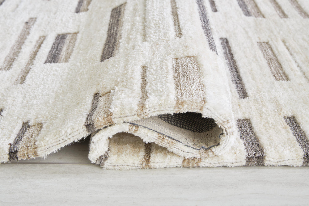 Leesdale 8' x 10' Rug - Pearl Silver (4)