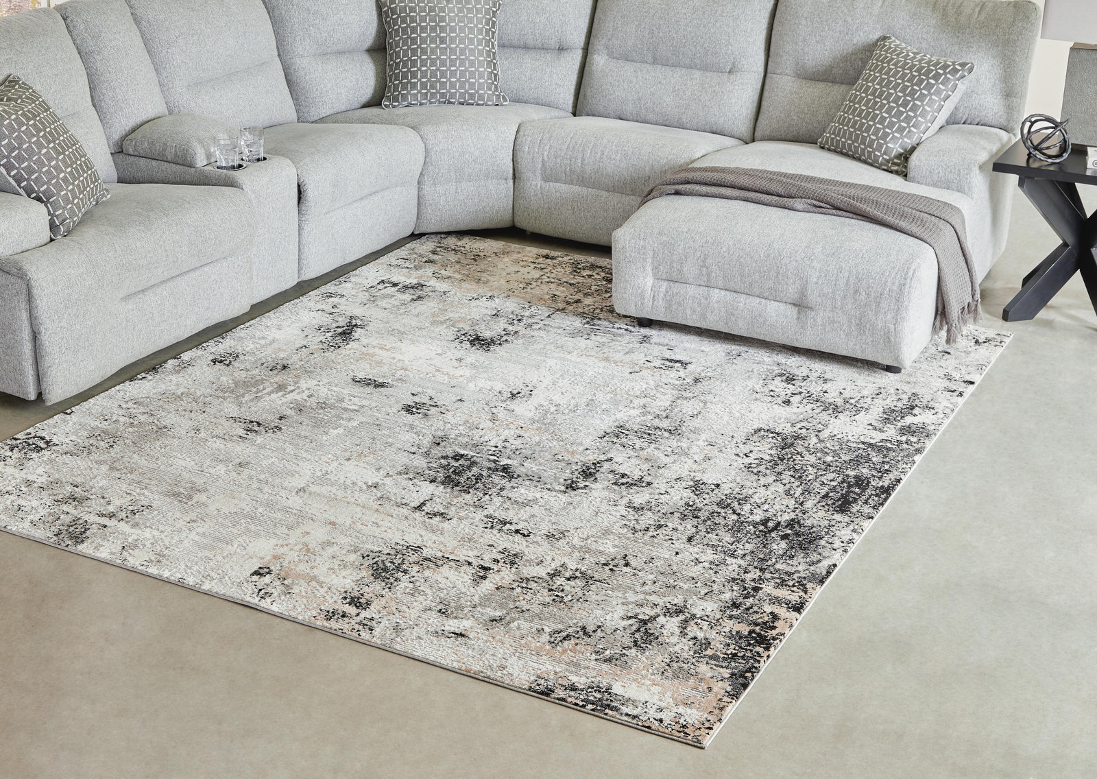 Langwell 8' x 10' Rug - Black (2)
