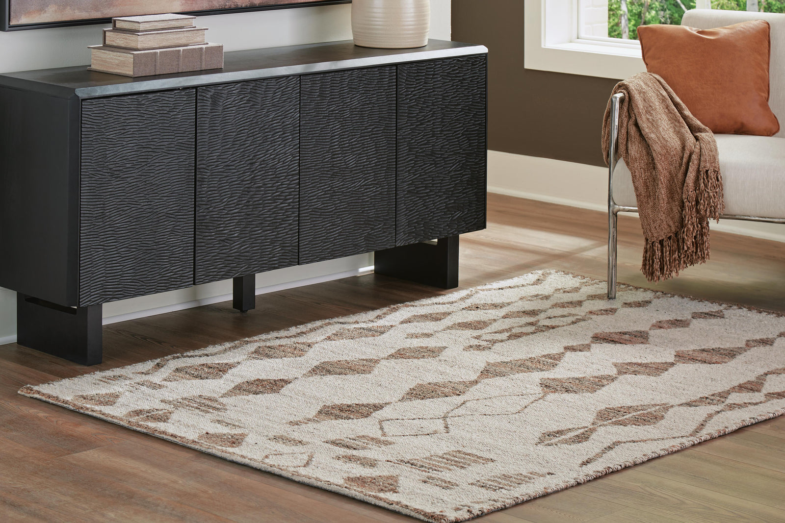 Brettler 5' x 7' Rug - Dark Brown (2)
